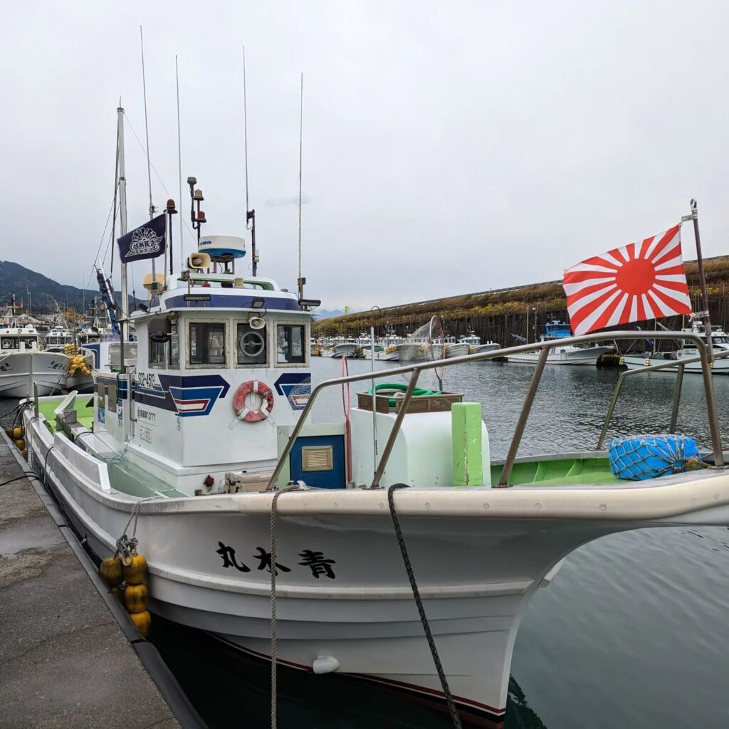 船美　燃焼室クリーニング　燃費改善　船舶　トラック　カーボンクリーニング