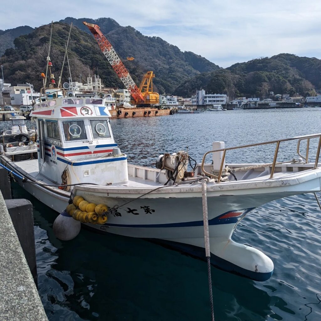 船美　燃焼室クリーニング　燃費改善　船舶　トラック　カーボンクリーニング